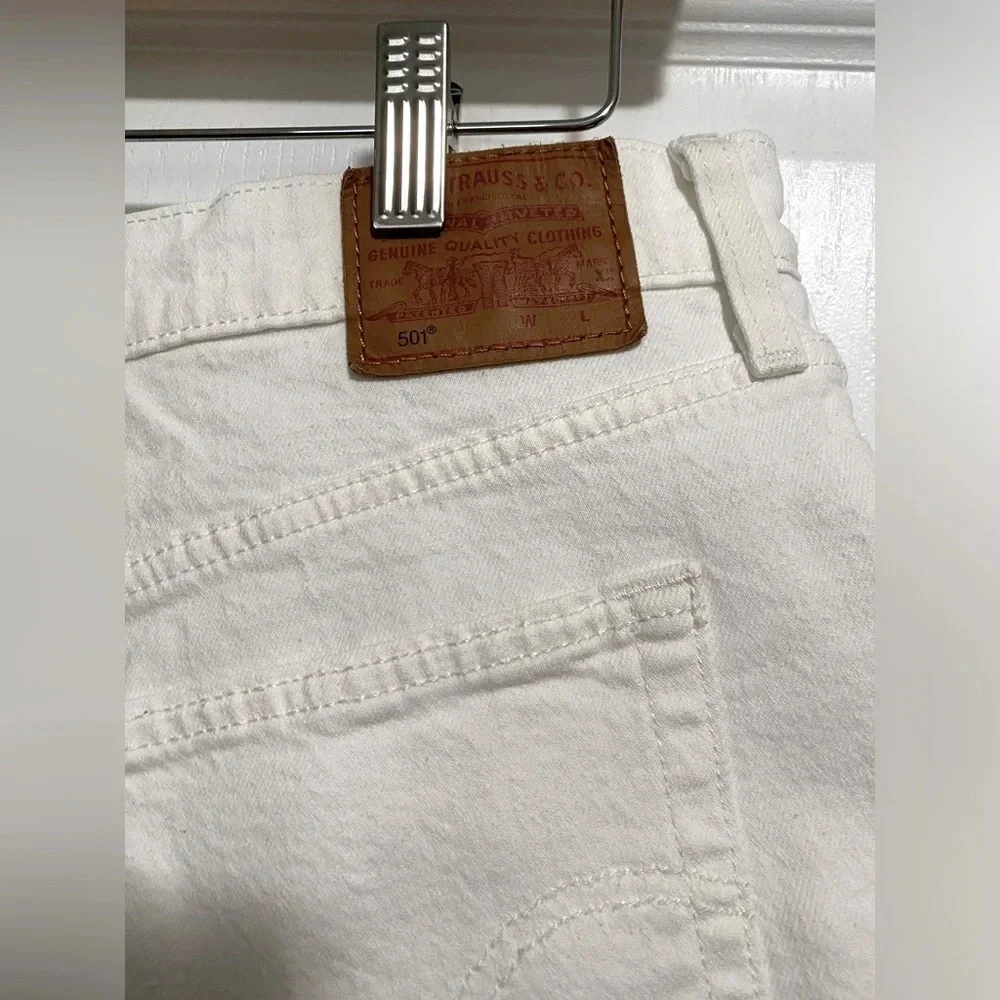 LEVI’S 501  Denim Shorts - Picture 3 of 8